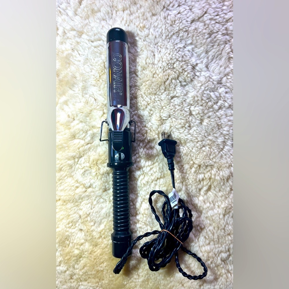 Conair Instant Heat Curling Iron CD82J 1-1/4"  Barrel Black/Silver Tested*Works
